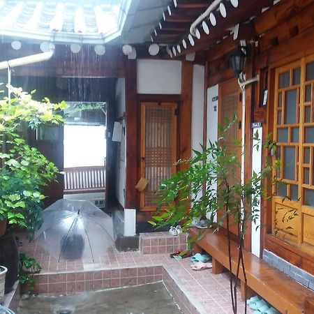 Hanok Guesthouse 202 Сеул Екстер'єр фото