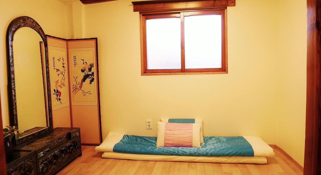 Hanok Guesthouse 202 Сеул Номер фото